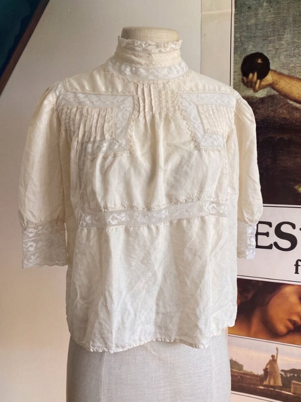 1900's Edwardian Era Warm Ivory Silk & Lace Blouse